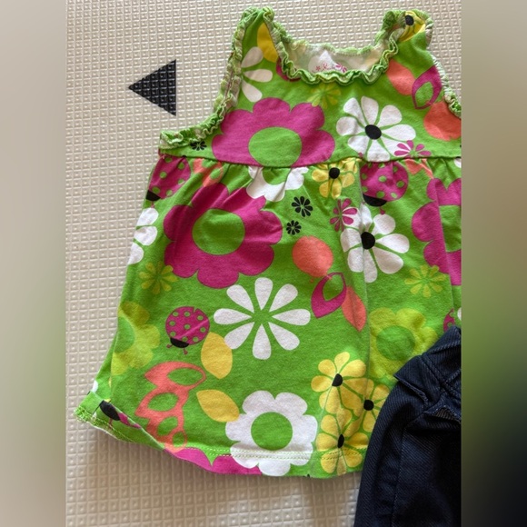 Okie Dokie|Baby girl vibrant green Floral Tank Top and Navy Shorts Set•••Cotton - Picture 2 of 5